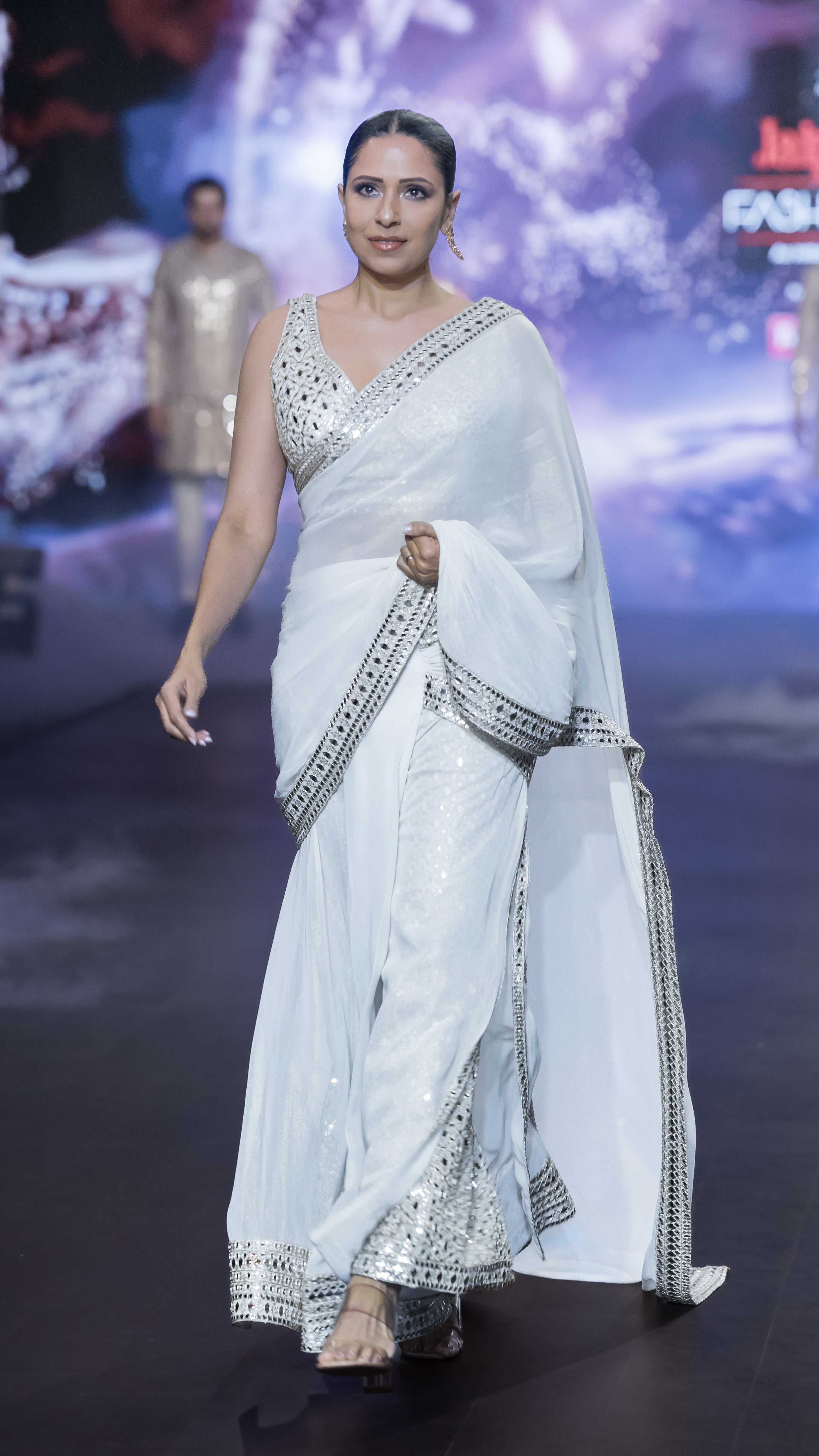 MIRROR STICH PANT SAREE