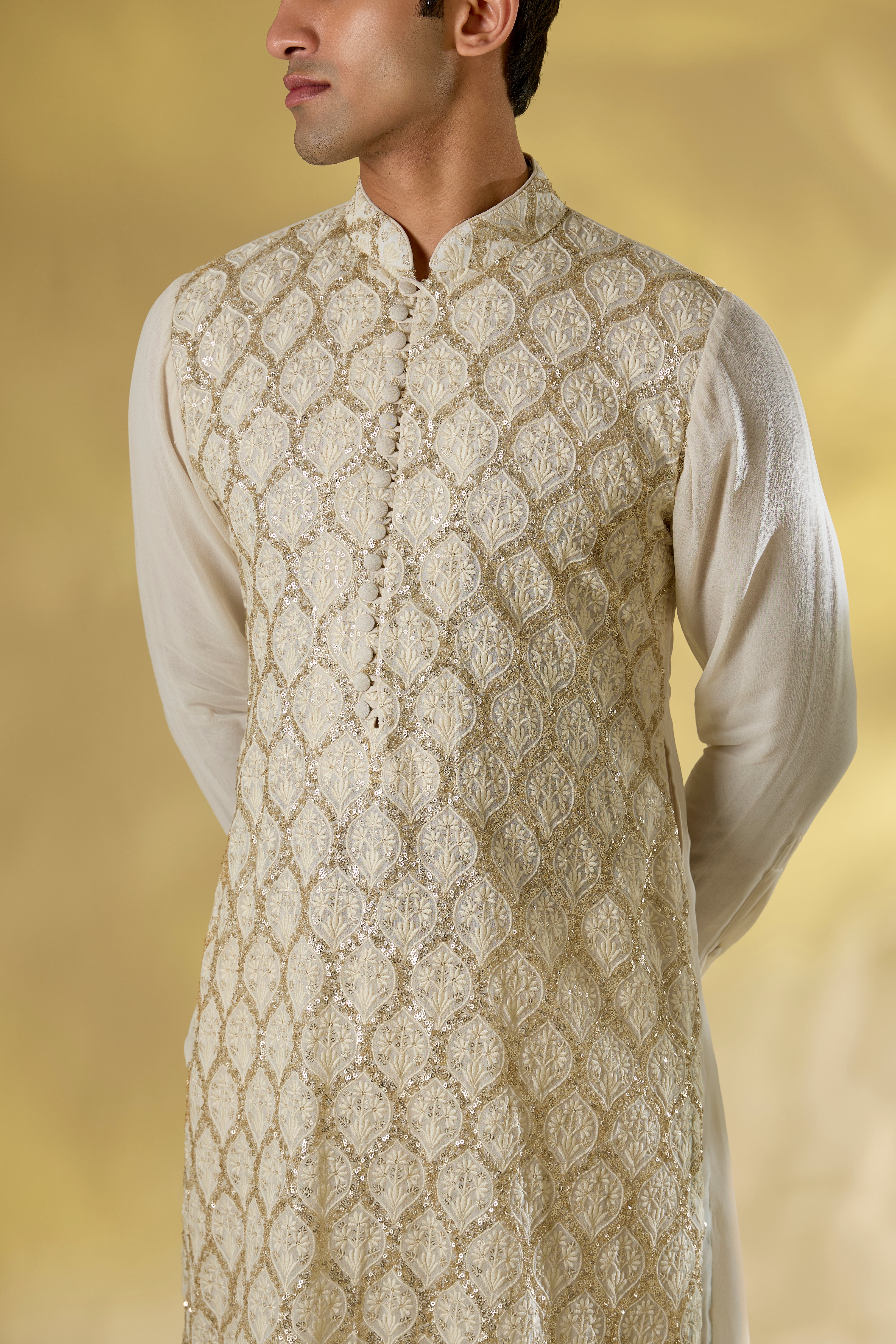 IVORY GORGETTE FRONT OG JAAL