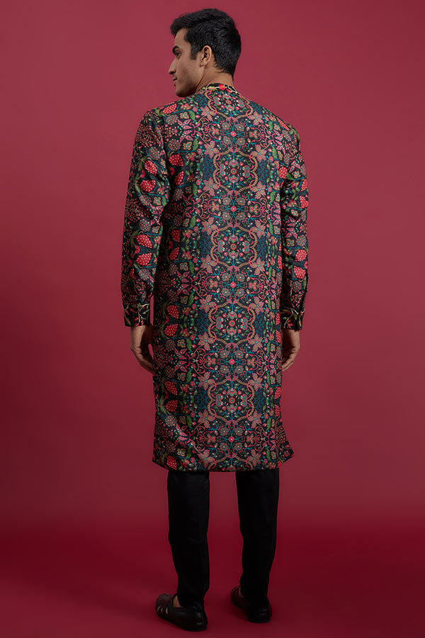 BLACK FULLY THREAD RESAHM WORK GORGETTE KURTA