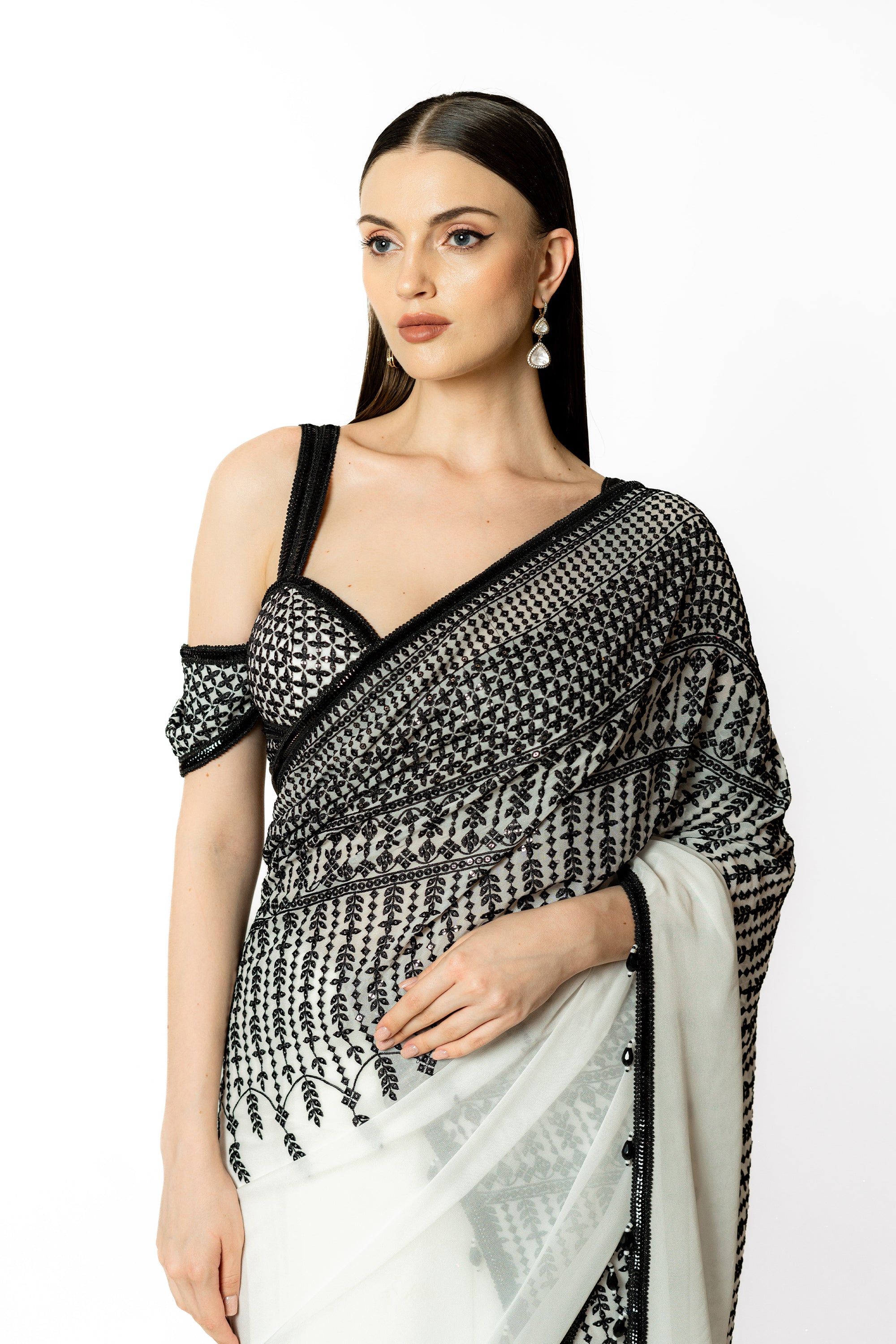 SAIRAA IVORY SARI SET