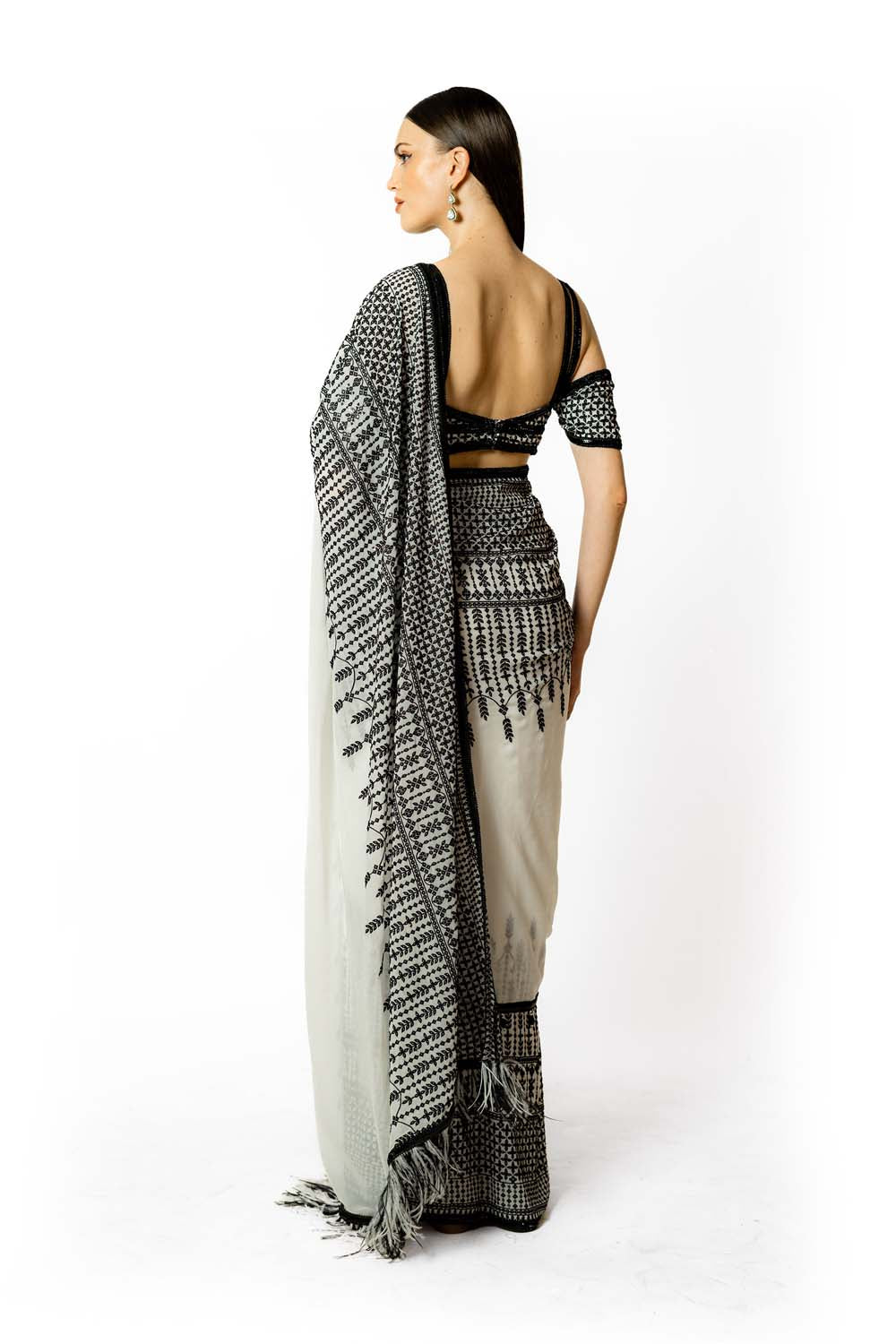 IVORY WITH FEATHER SAIRAA SARI SET