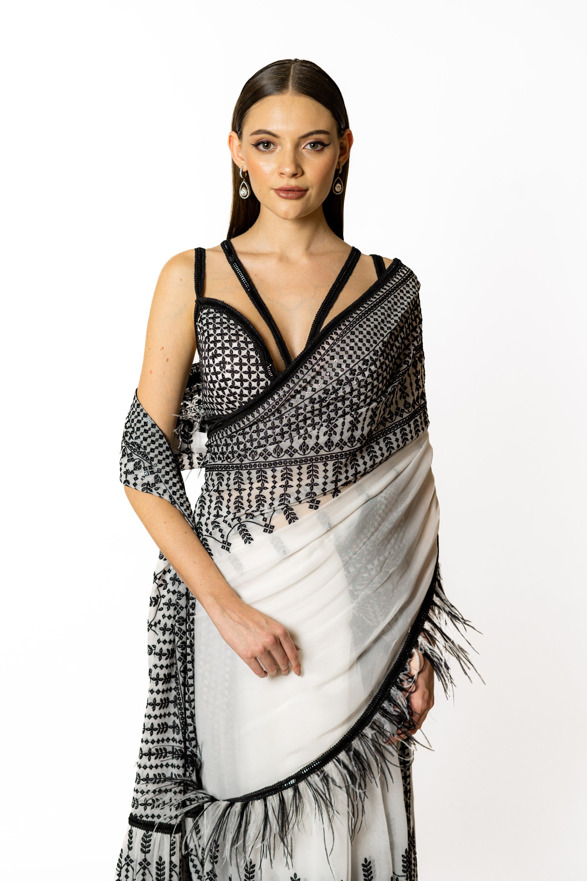 SAIRAA IVORY STITCHED SARI SET