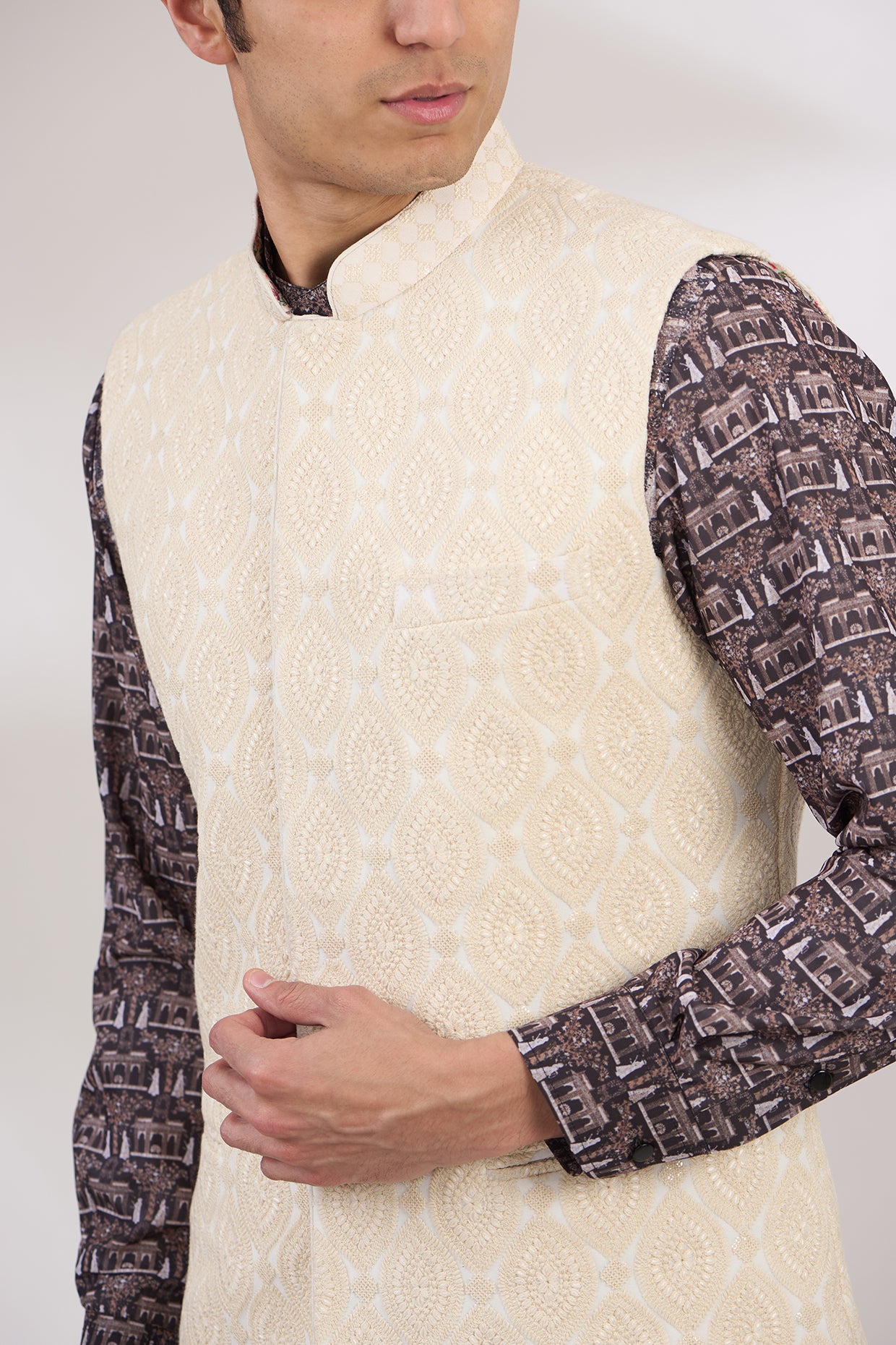 IVORY LEAF DESIGN THREAD WORK BUNDI AND SEQUINS COLLAR WITH BLACK PRINT KURTA AND PANTS