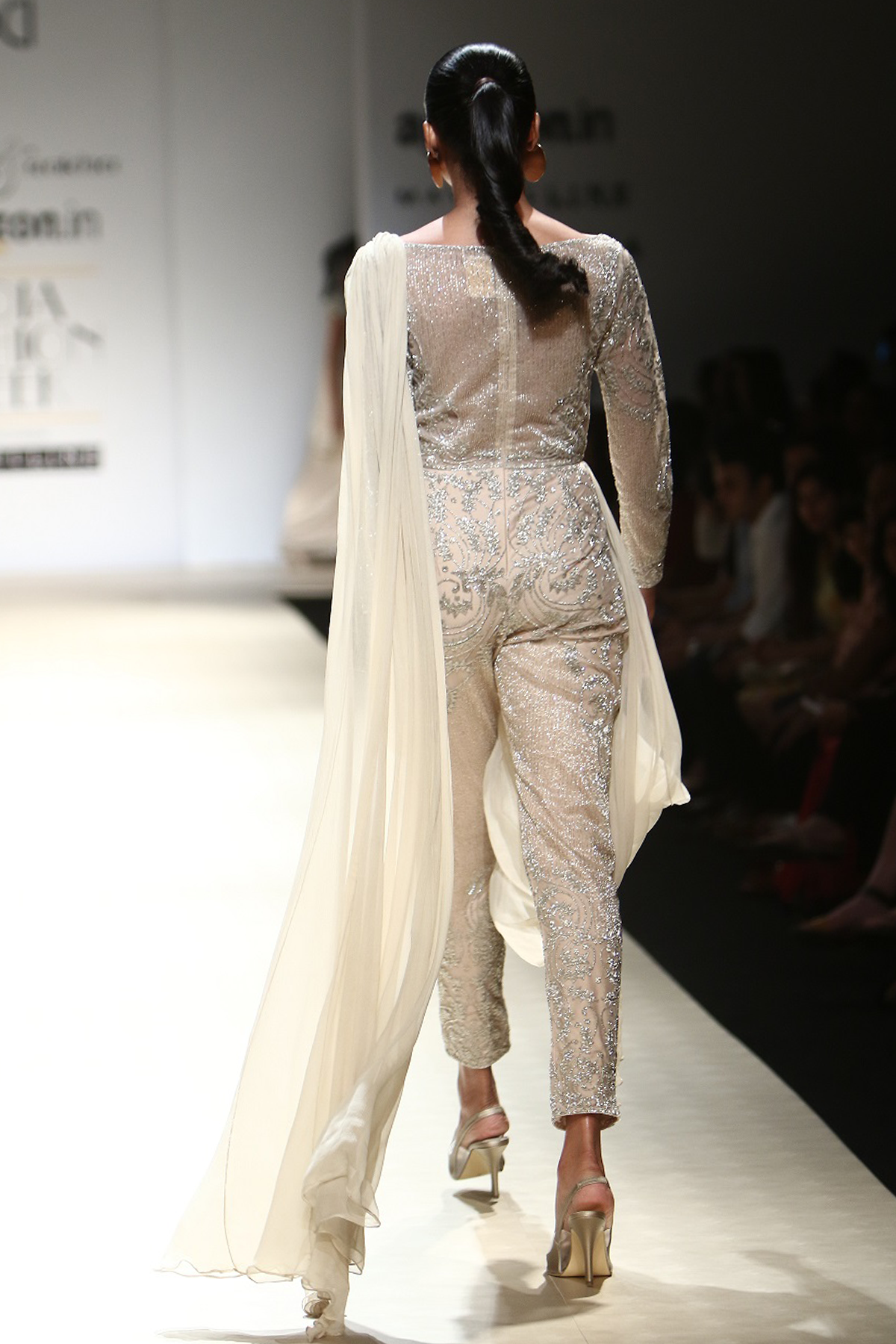 Sand Fully Kd Jumpsuit W. Chiffon Drape