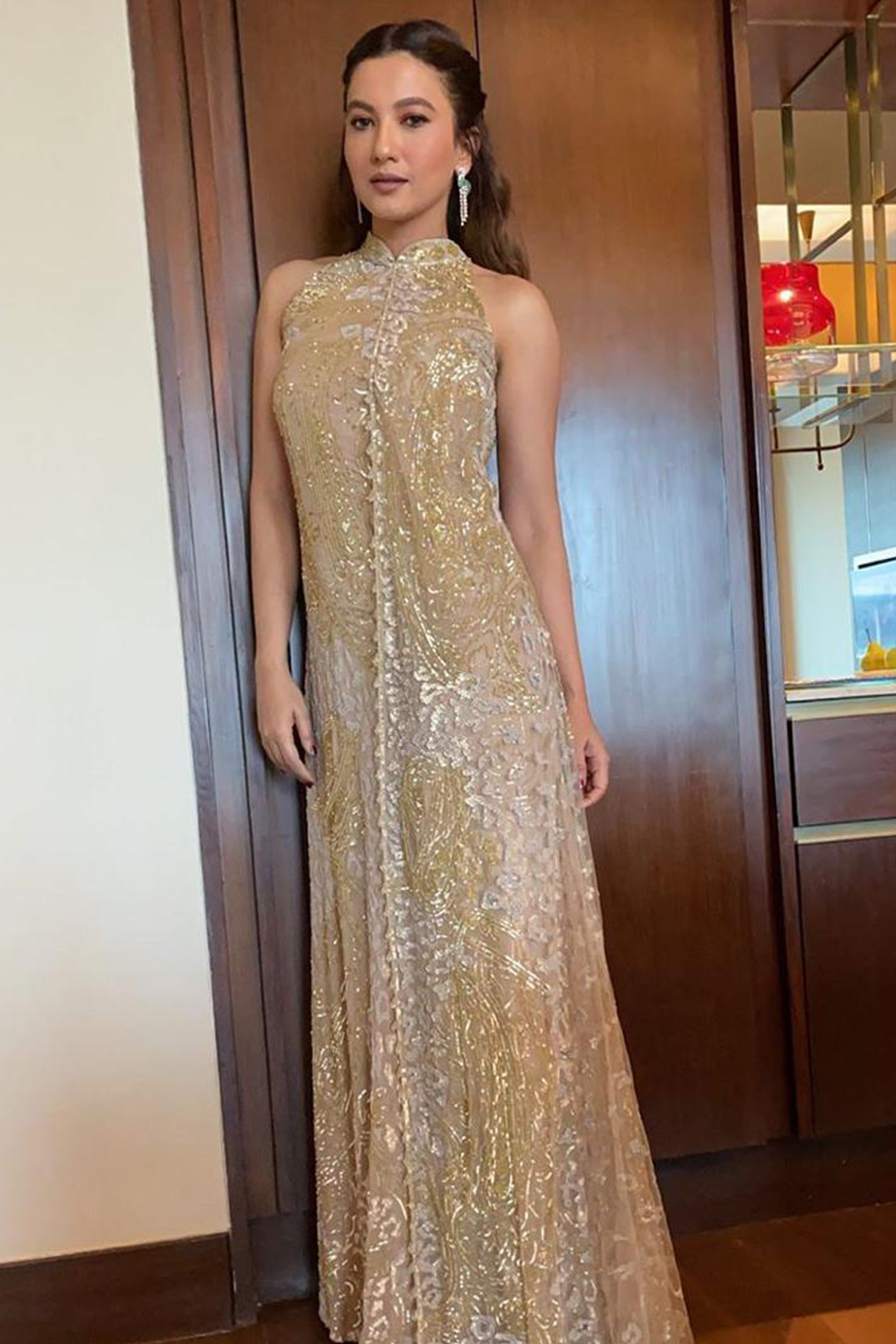 Gauhar Khan In 2 Layer Gold Gown