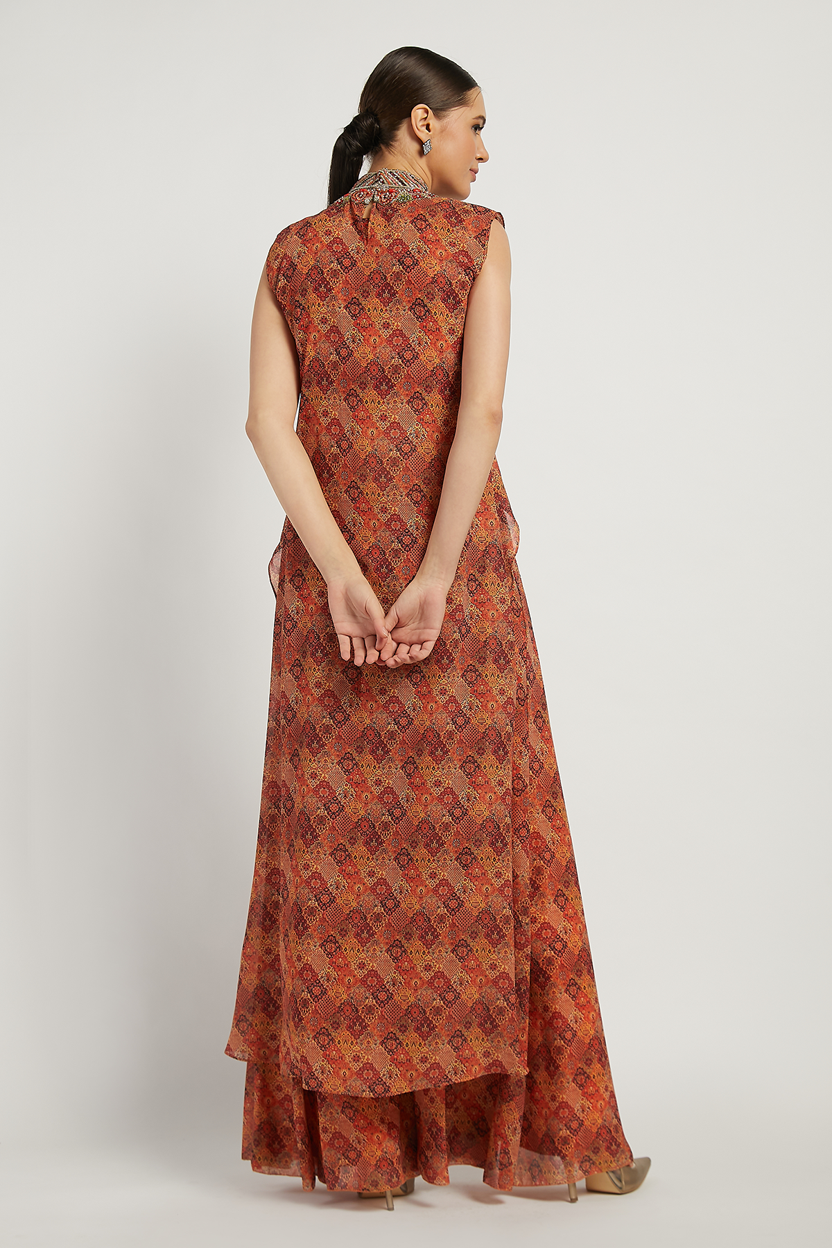 Coral Pants With Lana Cape