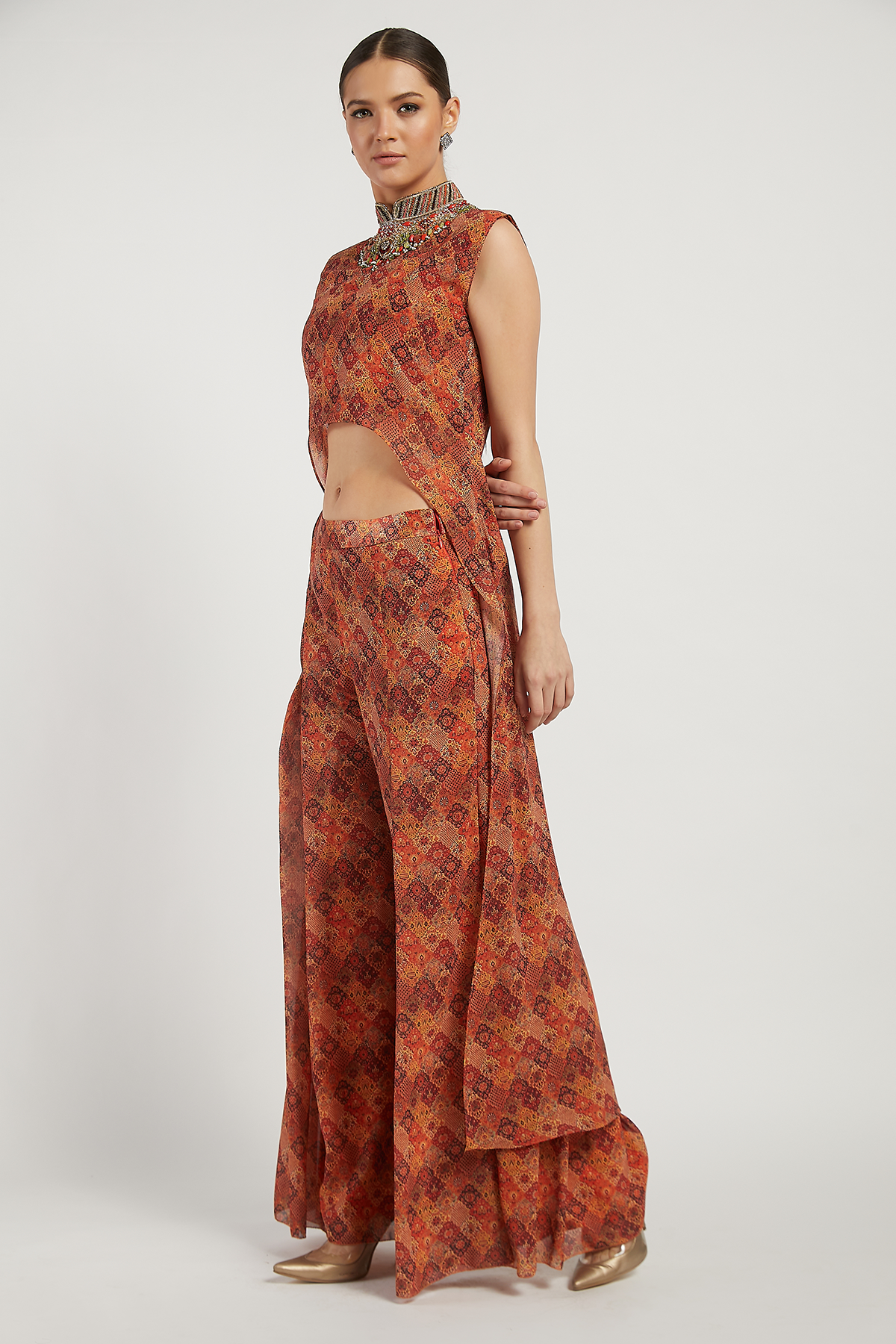 Coral Pants With Lana Cape
