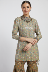 Gold Dalia Kurta Set With Butti Work