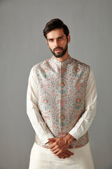 Ivory Kurta Set With Bundi Jacket
