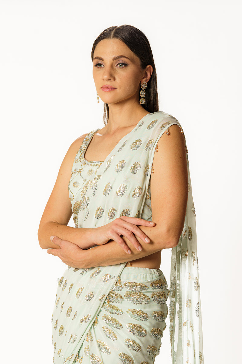 Sairaa aqua sari set