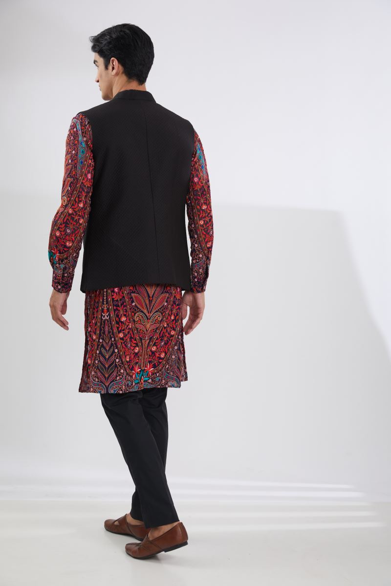 BLACK QUILTED BUNDI WITH MULTI RESHAM JAAL KURTA AND PANTS