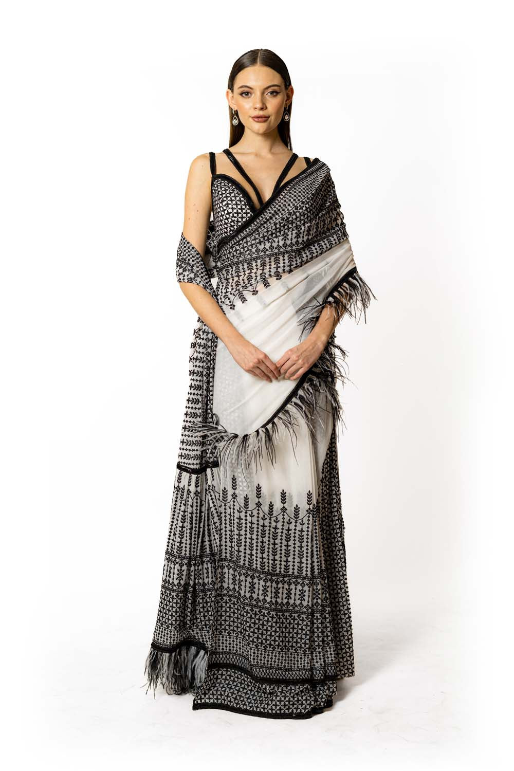 IVORY SAIRAA SARI  SET