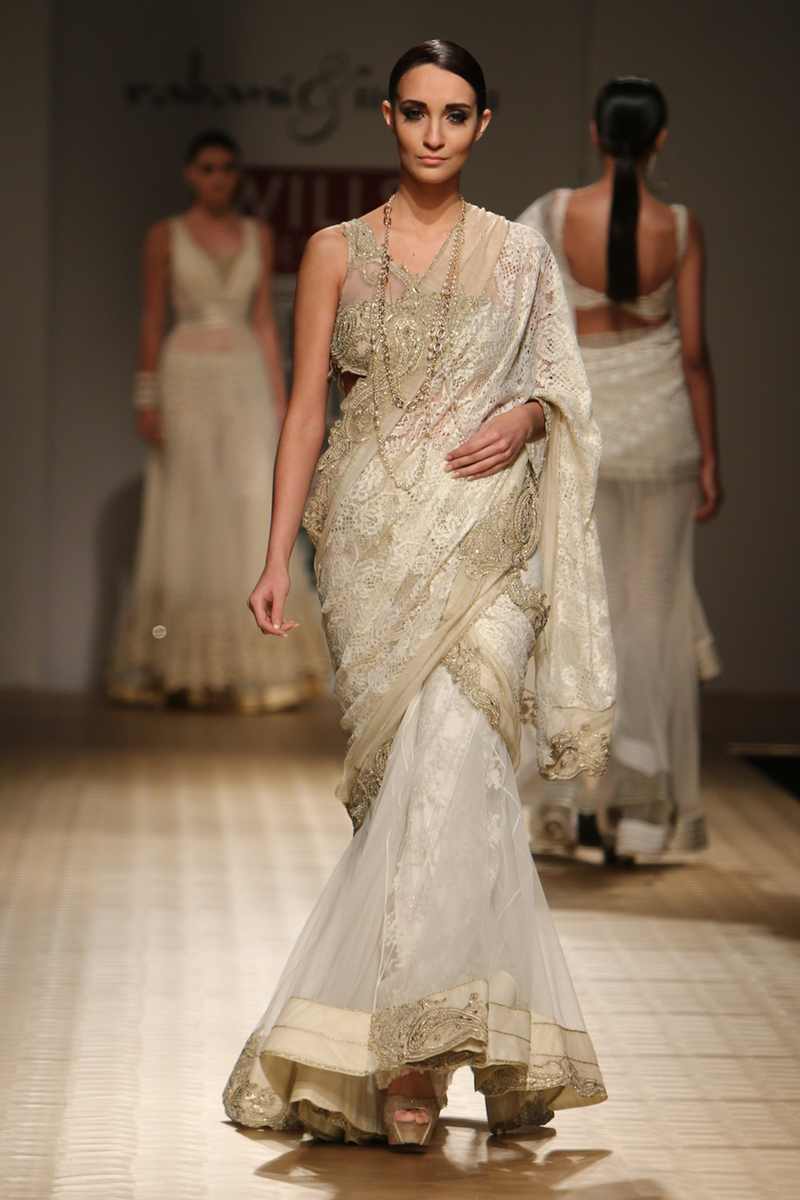 Ivory Net 9 Godes Paisley Border Lehenga Sari with Beaded Lace Petticoat/One Shoulder Paisley Blouse