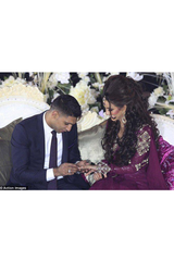 Faryal Makhdoon In Wine Chiffon Sari Set
