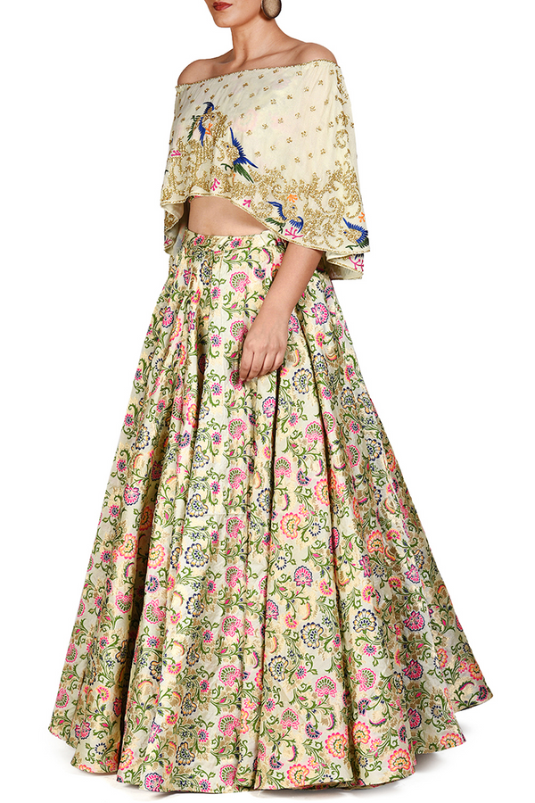 ADHA LEHENGA & CAPE