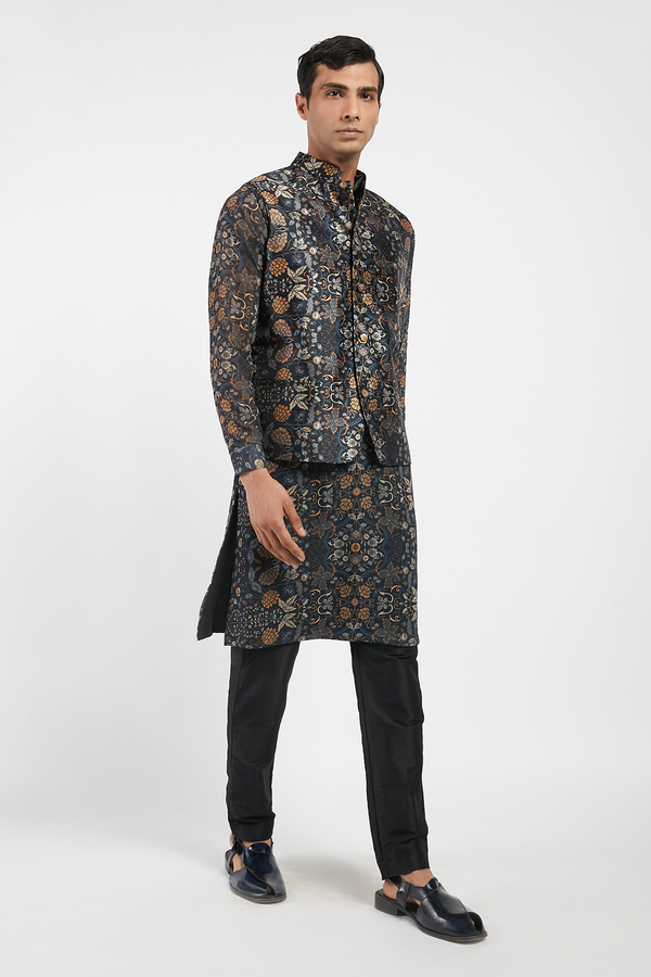 MENS KURTA BUNDI WITH CHURIDAR SET