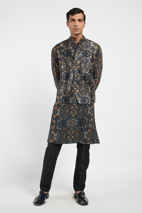 MENS KURTA BUNDI WITH CHURIDAR SET