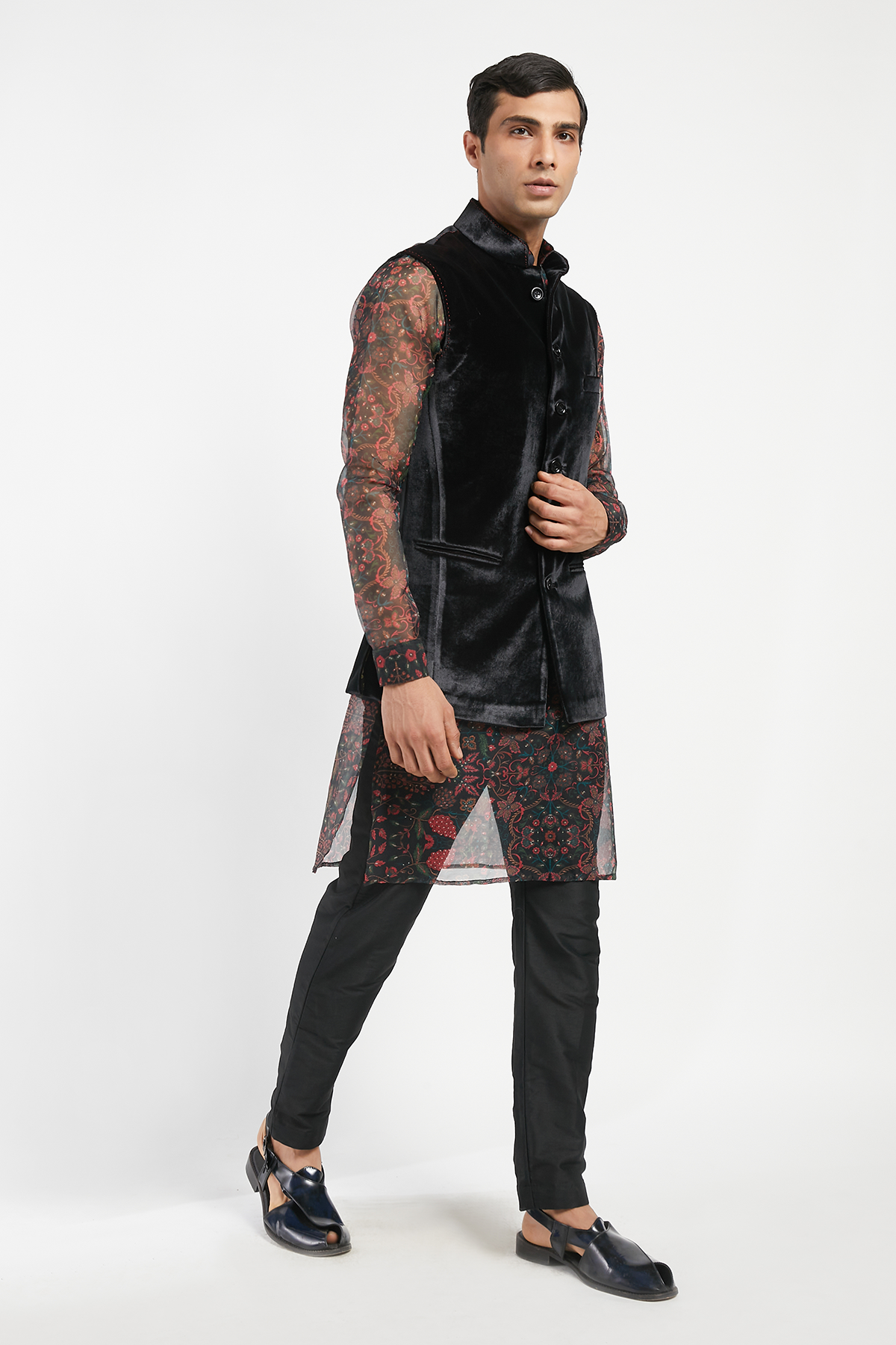 MENS KURTA BUNDI WITH CHURIDAR SET