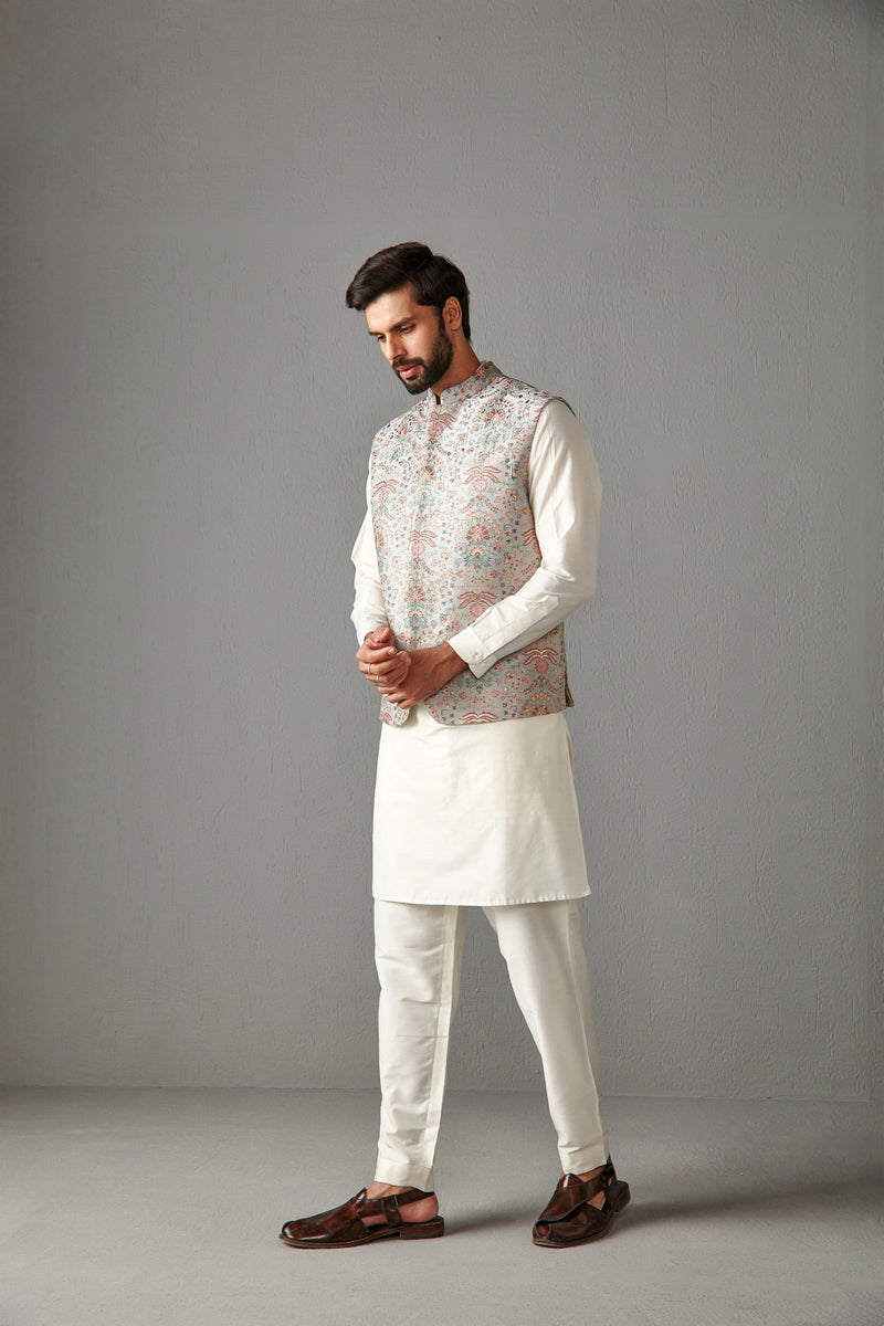 Ivory Kurta Set With Bundi Jacket