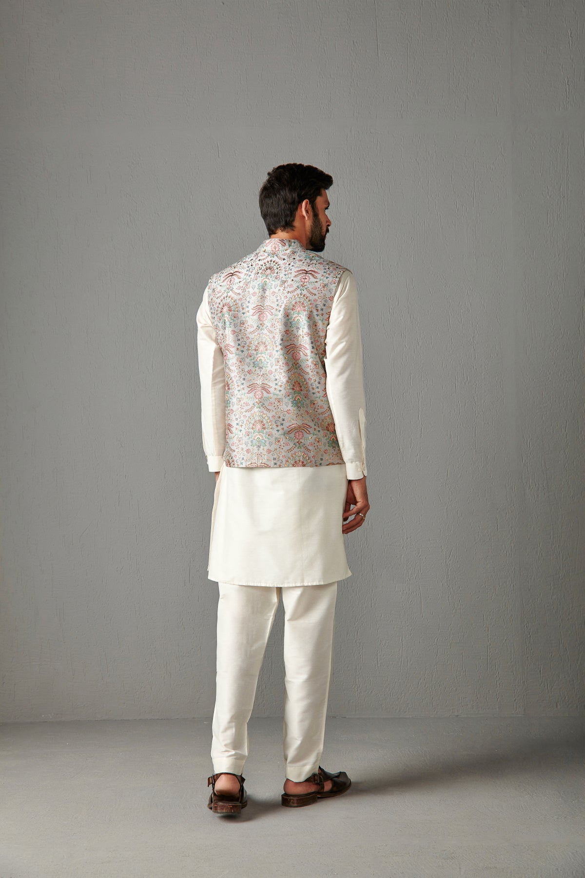 Ivory Kurta Set With Bundi Jacket