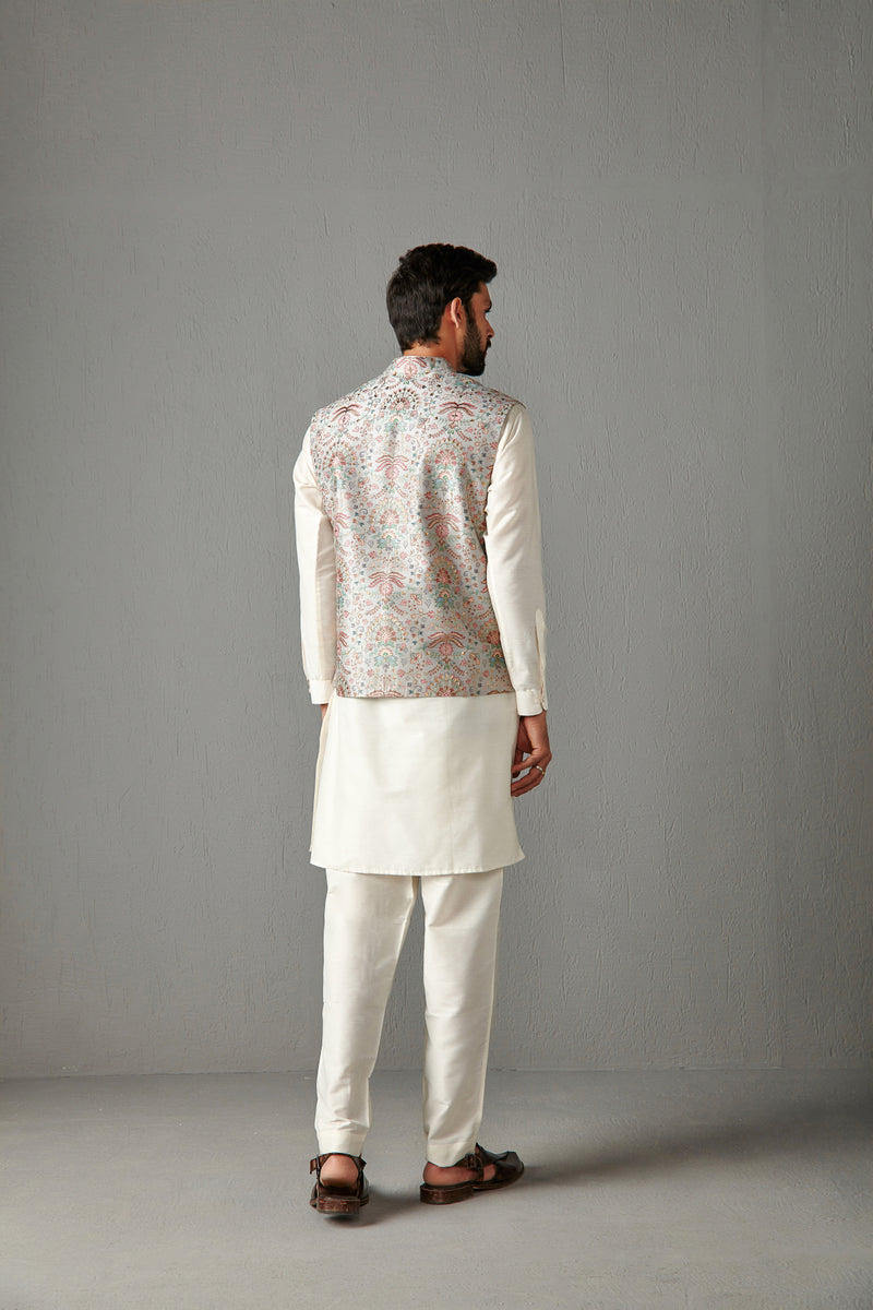 Ivory Kurta Set With Bundi Jacket